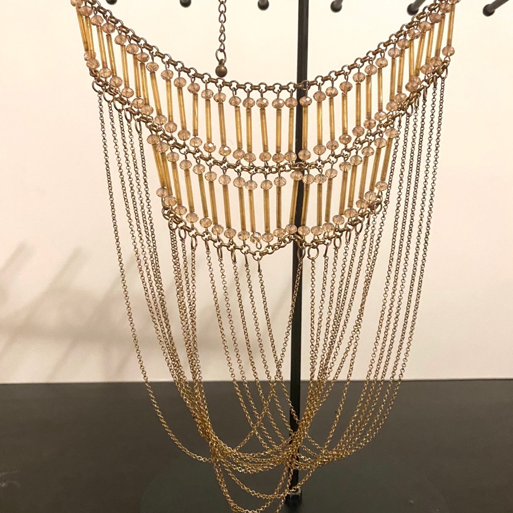 Gold fashion necklace